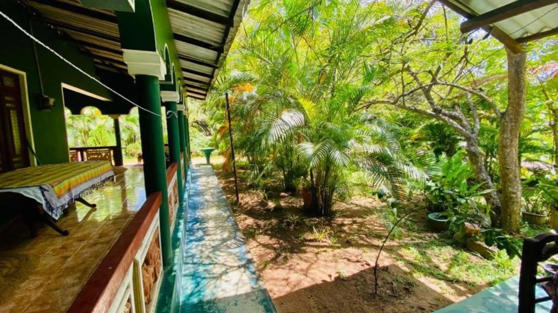 Rock Lake Home Stay Sigiriya