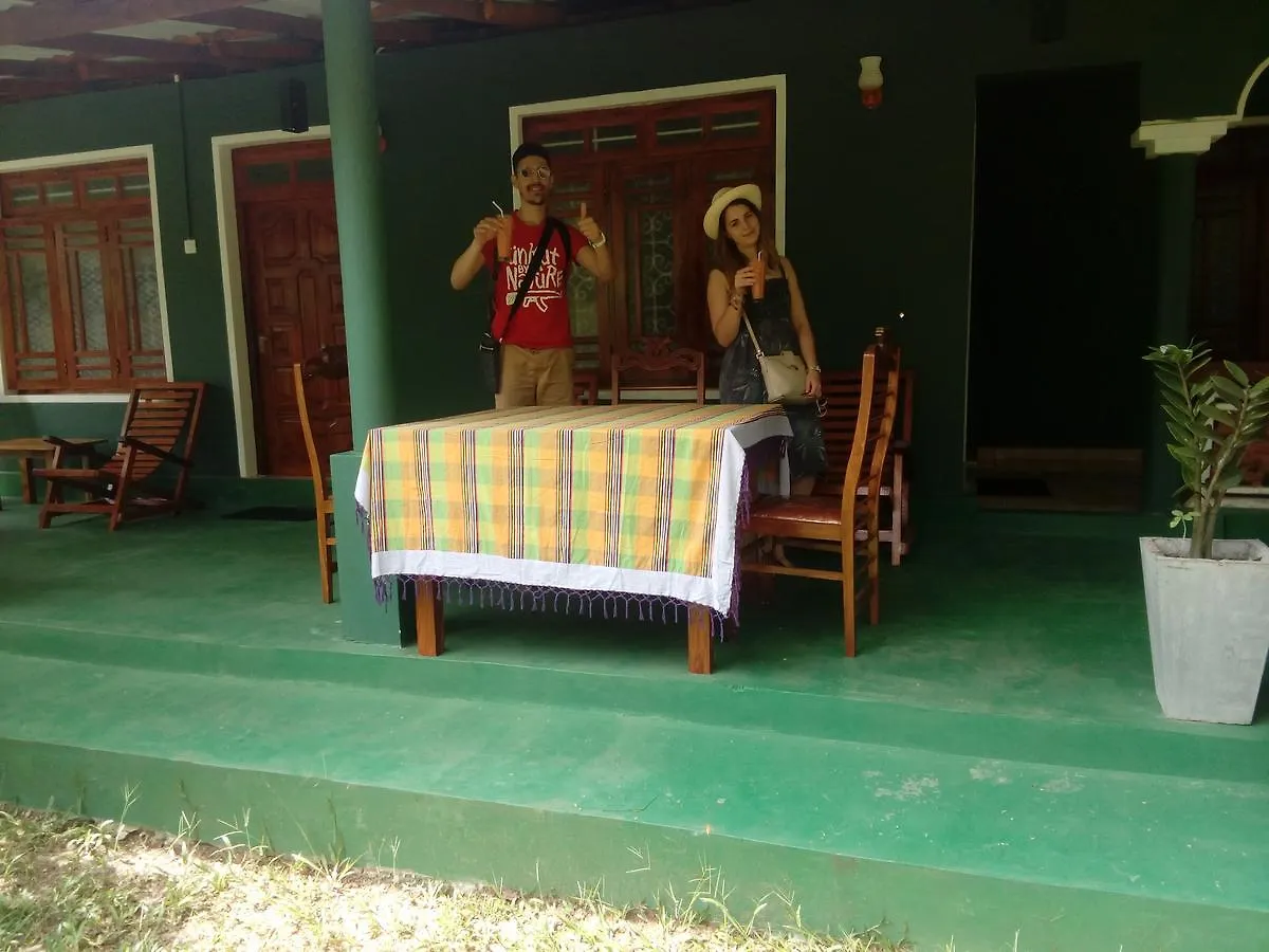 Rock Lake Home Stay Sigiriya Sri Lanka