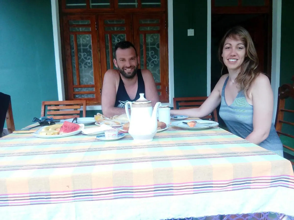 Rock Lake Home Stay Sigiriya